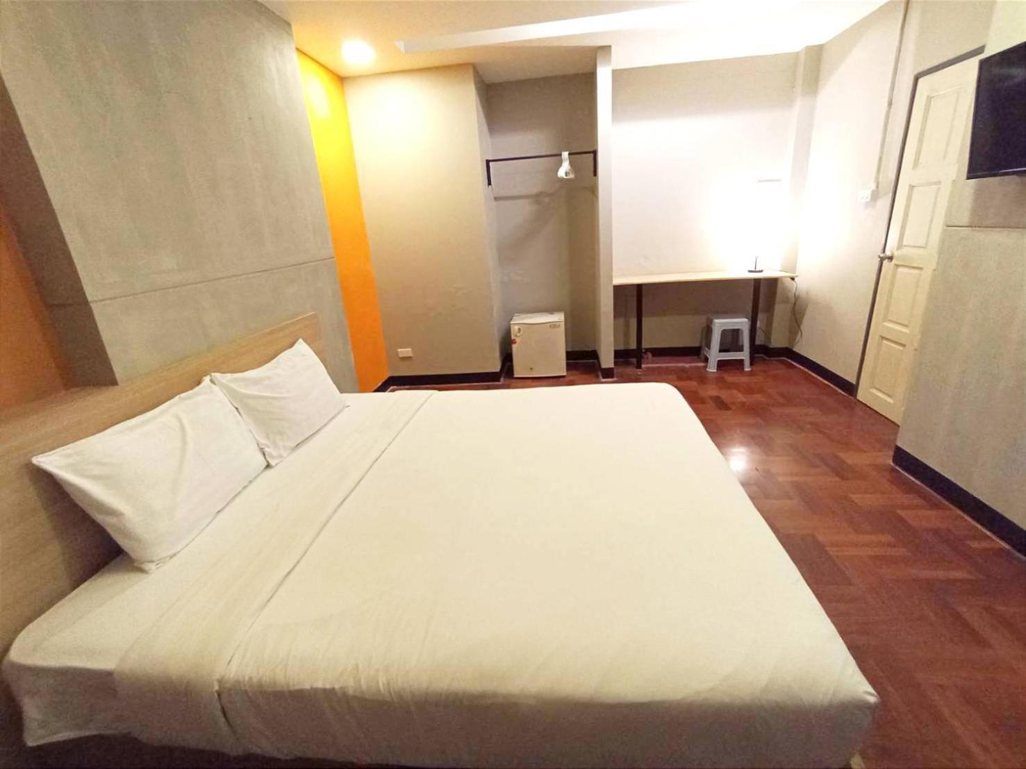Go Inn Bts Surasak Silom Bkk โกอินน์ บีทีเอส สถานีสุรศักดิ์ กรุงเทพมหานคร ภายนอก รูปภาพ
